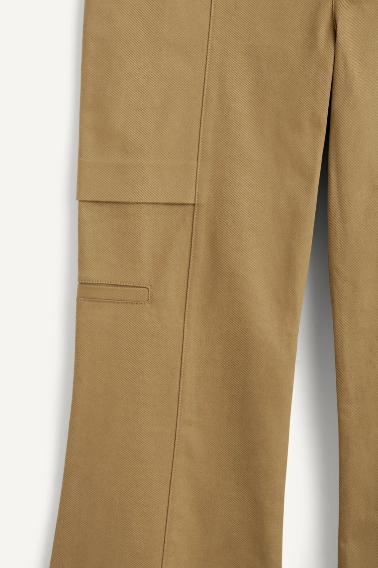 Брюки с заниженной талией