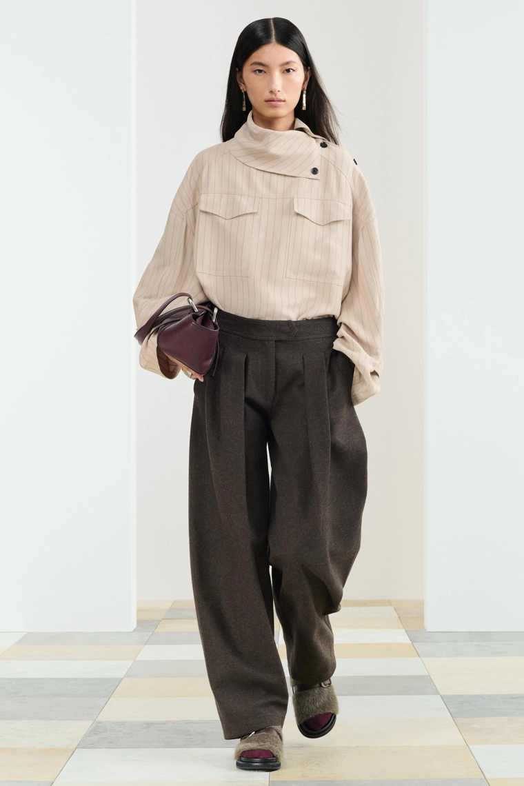 Рубашка с полосатым карманом