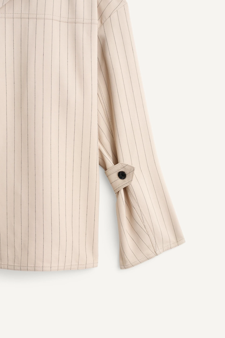 Рубашка с полосатым карманом