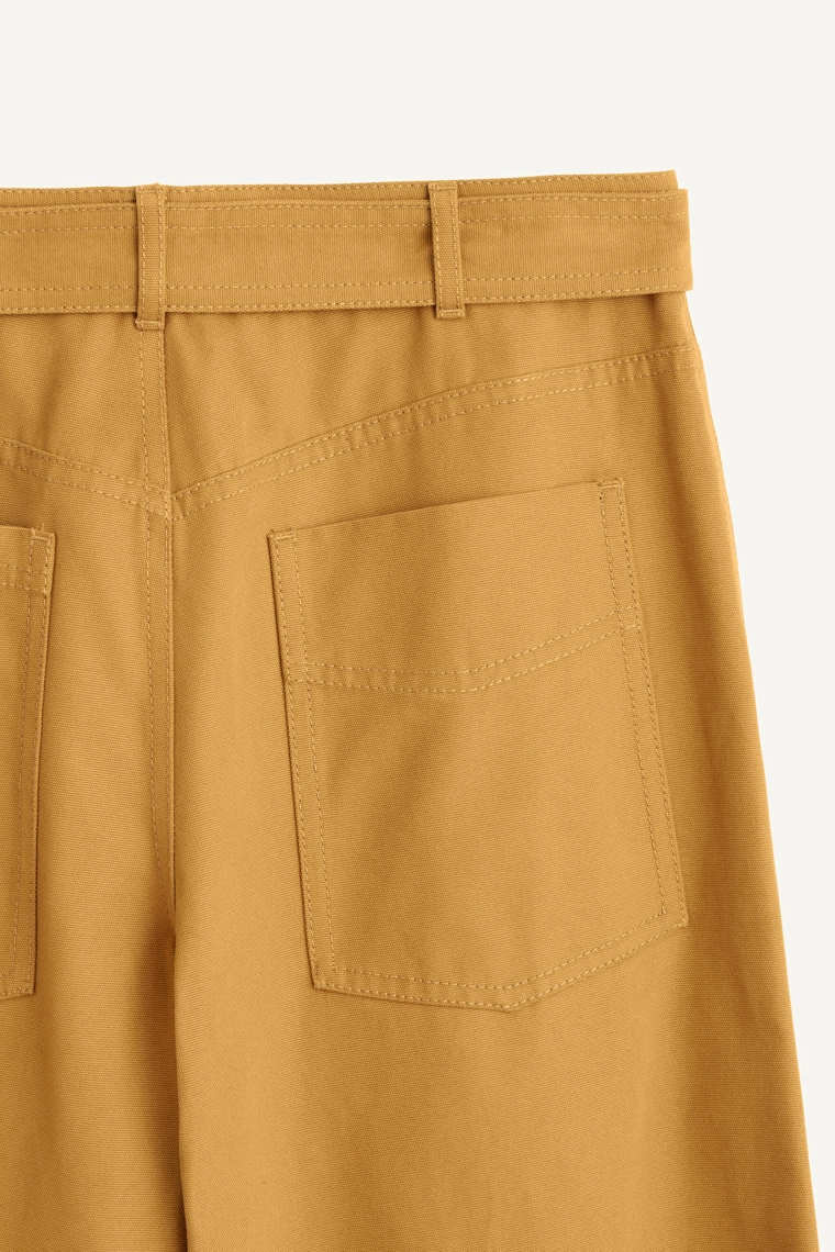 Брюки со шлевками