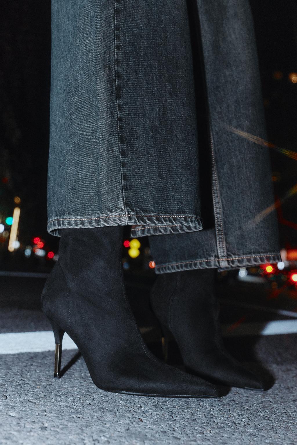 БОТИЛЬОНЫ НА КАБЛУКЕ С МЕТАЛЛИЧЕСКИМИ ДЕТАЛЯМИ