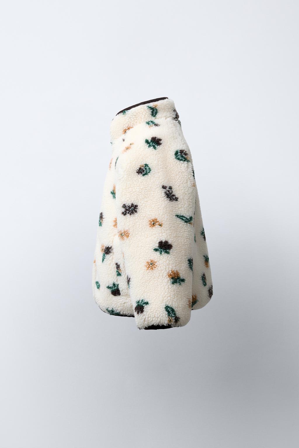 КУРТКА ИЗ ОВЧИНЫ С ЦВЕТАМИ