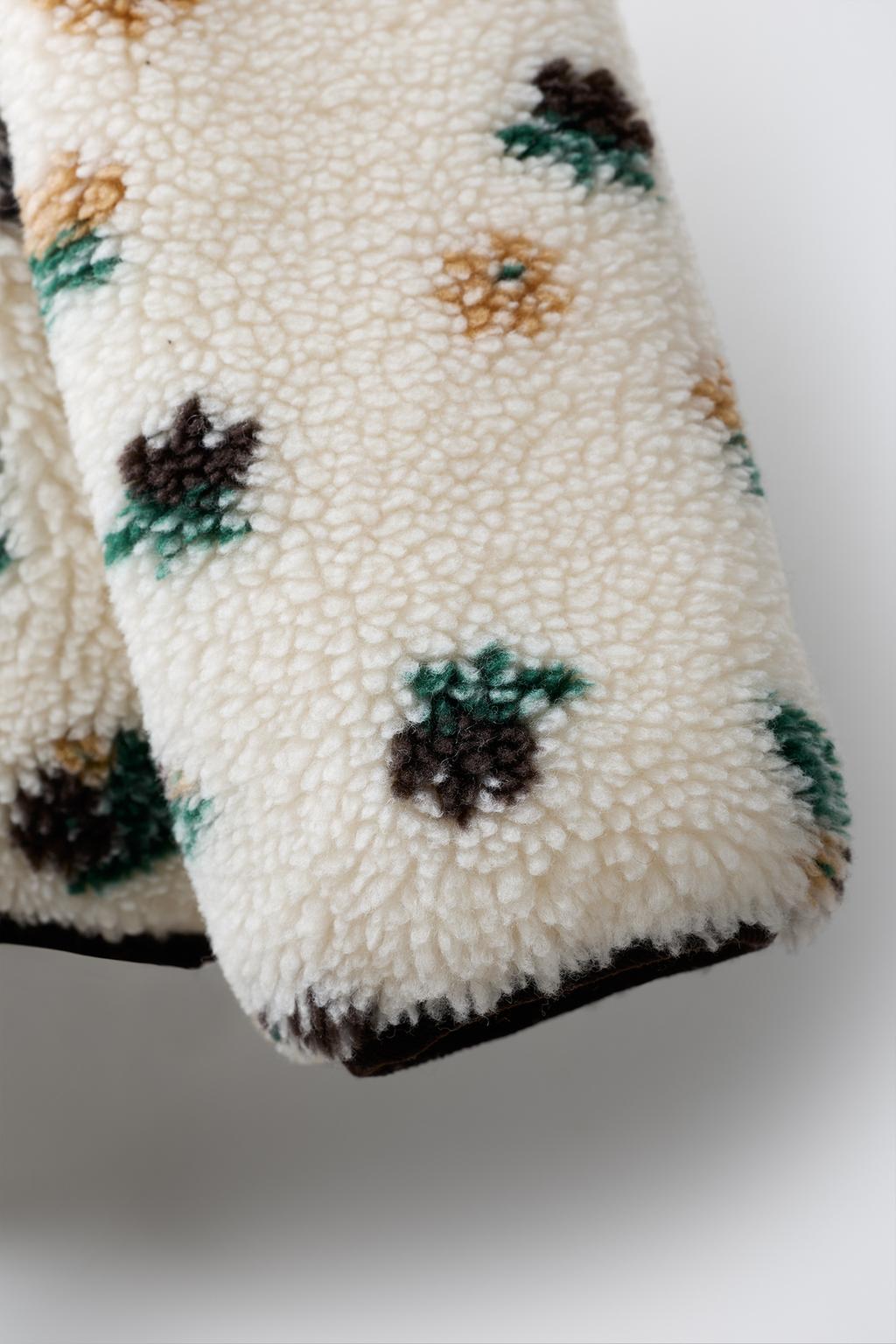 КУРТКА ИЗ ОВЧИНЫ С ЦВЕТАМИ