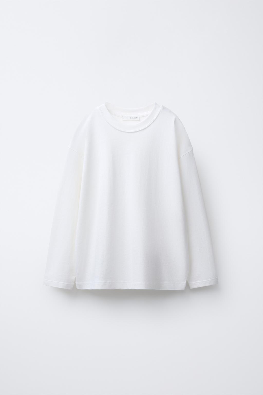 НАБОР ИЗ ТРЕХ ОДНОТОННЫХ ФУТБОЛОК И ФУТБОЛОК В ПОЛОСКУ