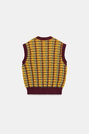 Жилет из рельефного трикотажа- Заказать в России
