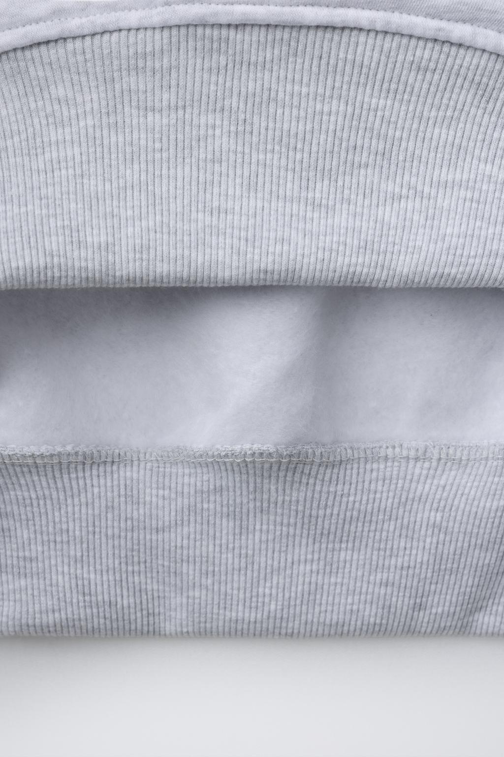 ТОЛСТОВКА STRANGER THINGS © NETFLIX