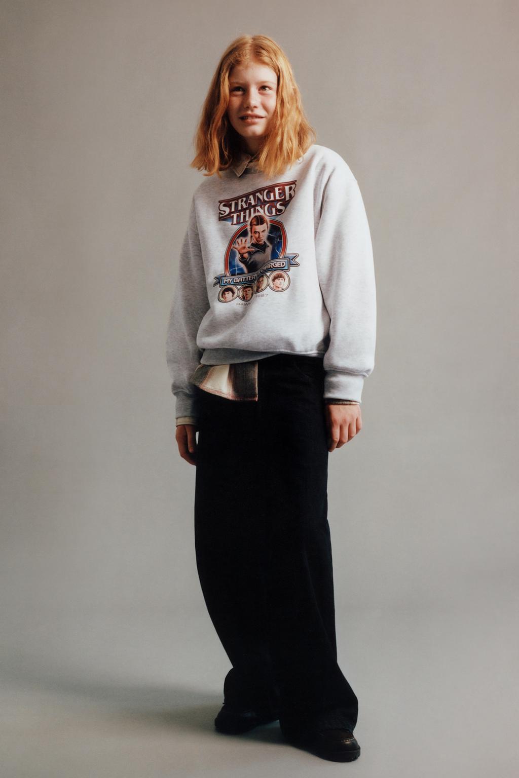 ТОЛСТОВКА STRANGER THINGS © NETFLIX