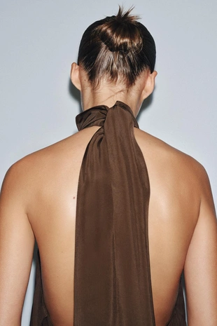 Асимметричный топ халтер из коллекции ZW- Заказать в России