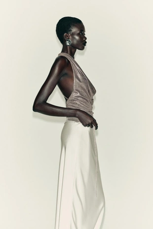 Топ с горловиной халтер и драпировкой- Заказать в России