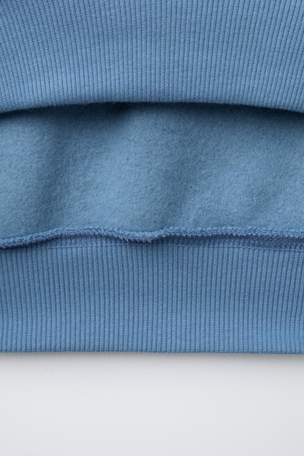 ТОЛСТОВКА С ПРИНТОМ «ЧАРЛИ И ШОКОЛАДНАЯ ФАБРИКА» РОАЛЬДА ДАЛЯ ©