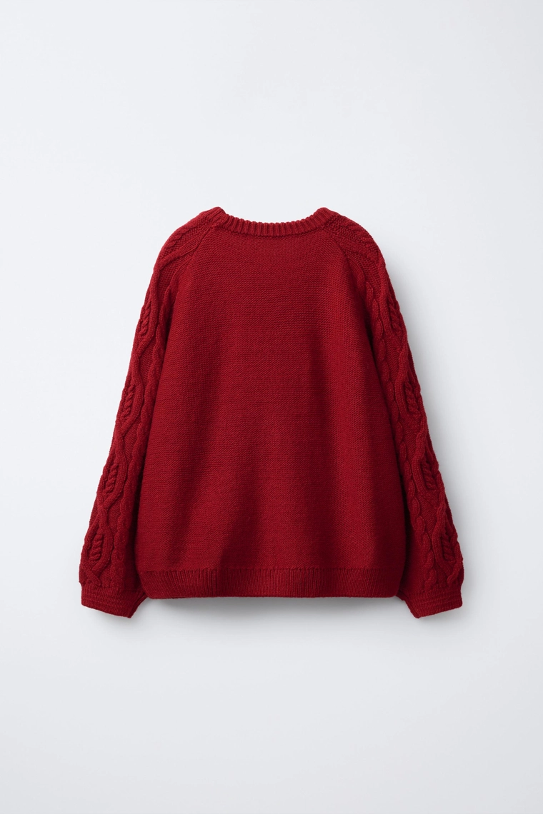 Джемпер с аранским узором