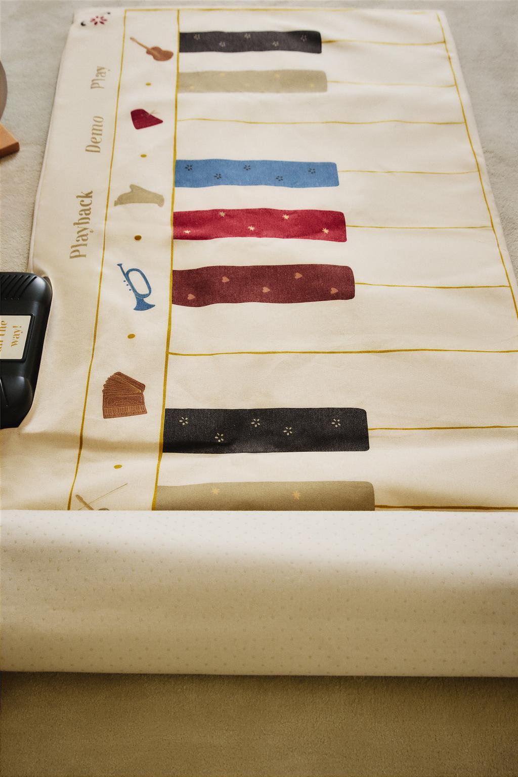 Детский музыкальный коврик-игрушка