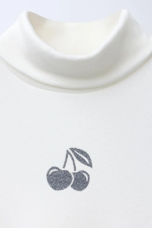 Футболка с вырезом и воротником-стойкой- Заказать в России