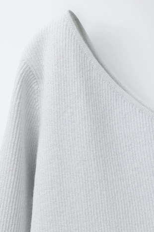 Silver | 0339/713/808 - Zara Асимметричный свитер с блестящими деталями
