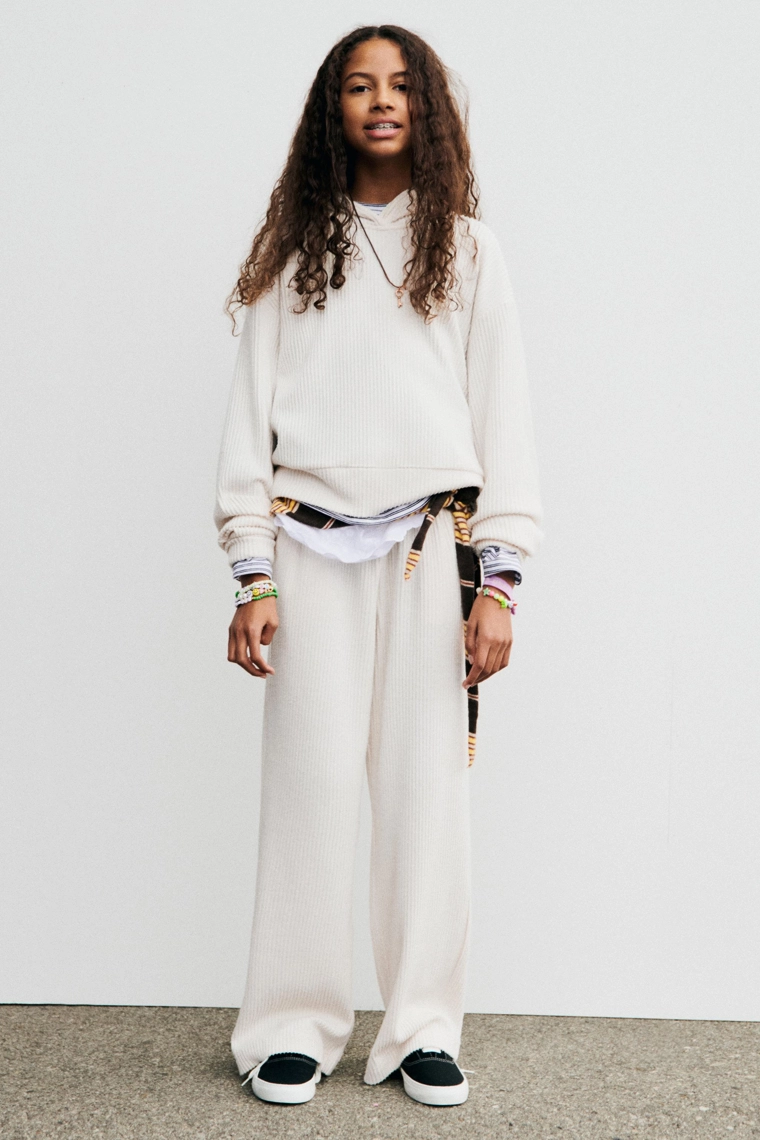 Худи из мягкого рубчика