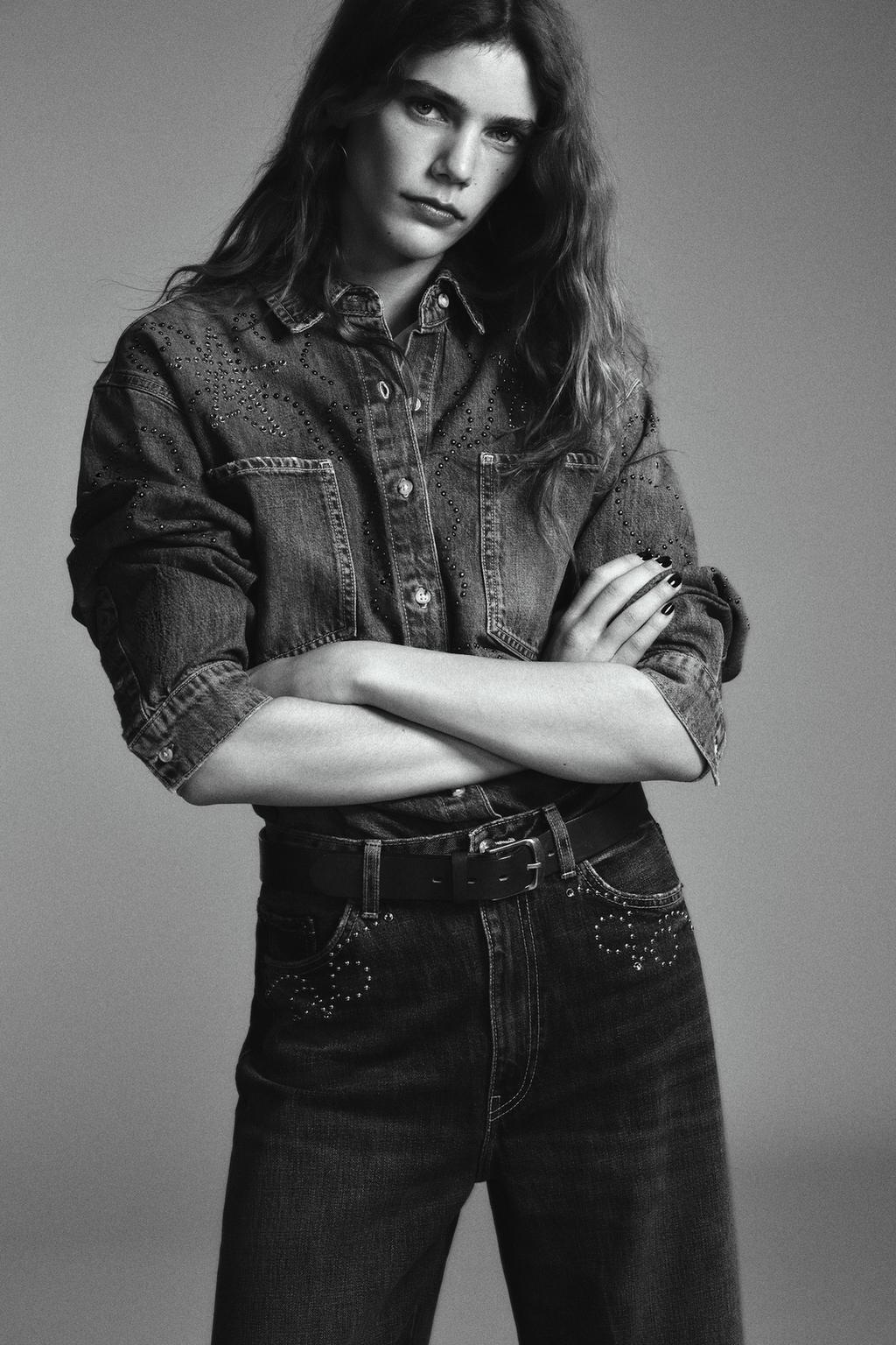 ДЖИНСОВАЯ РУБАШКА С ЗАКЛЕПКАМИ