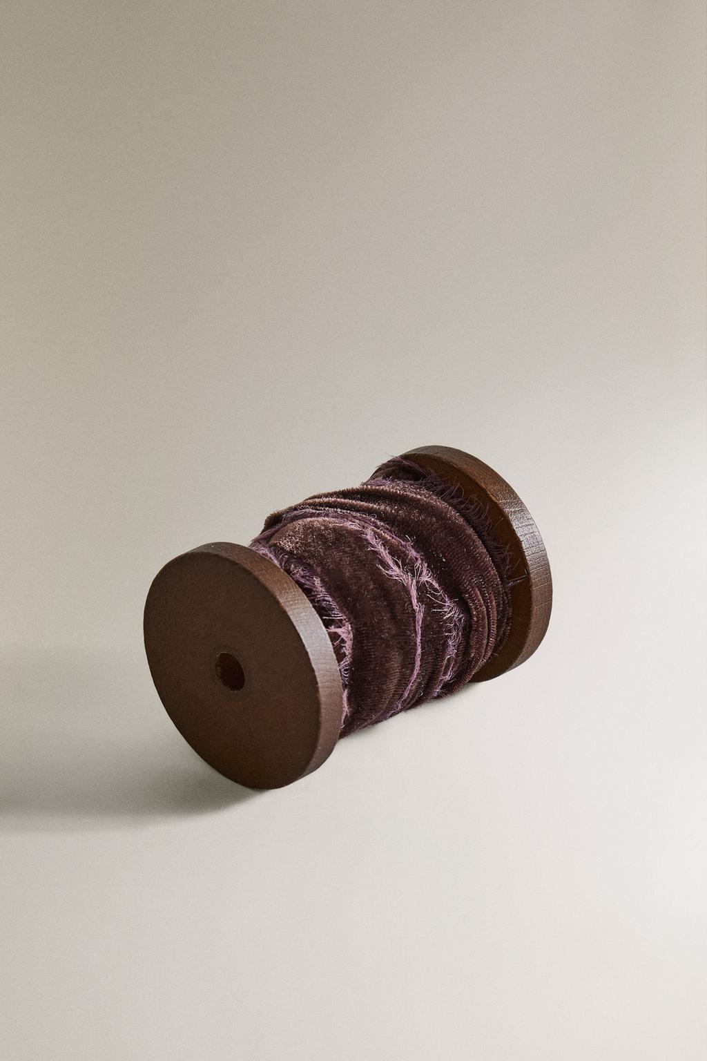 Ленточка из окрашенного бархата для упаковки подарков на рождество