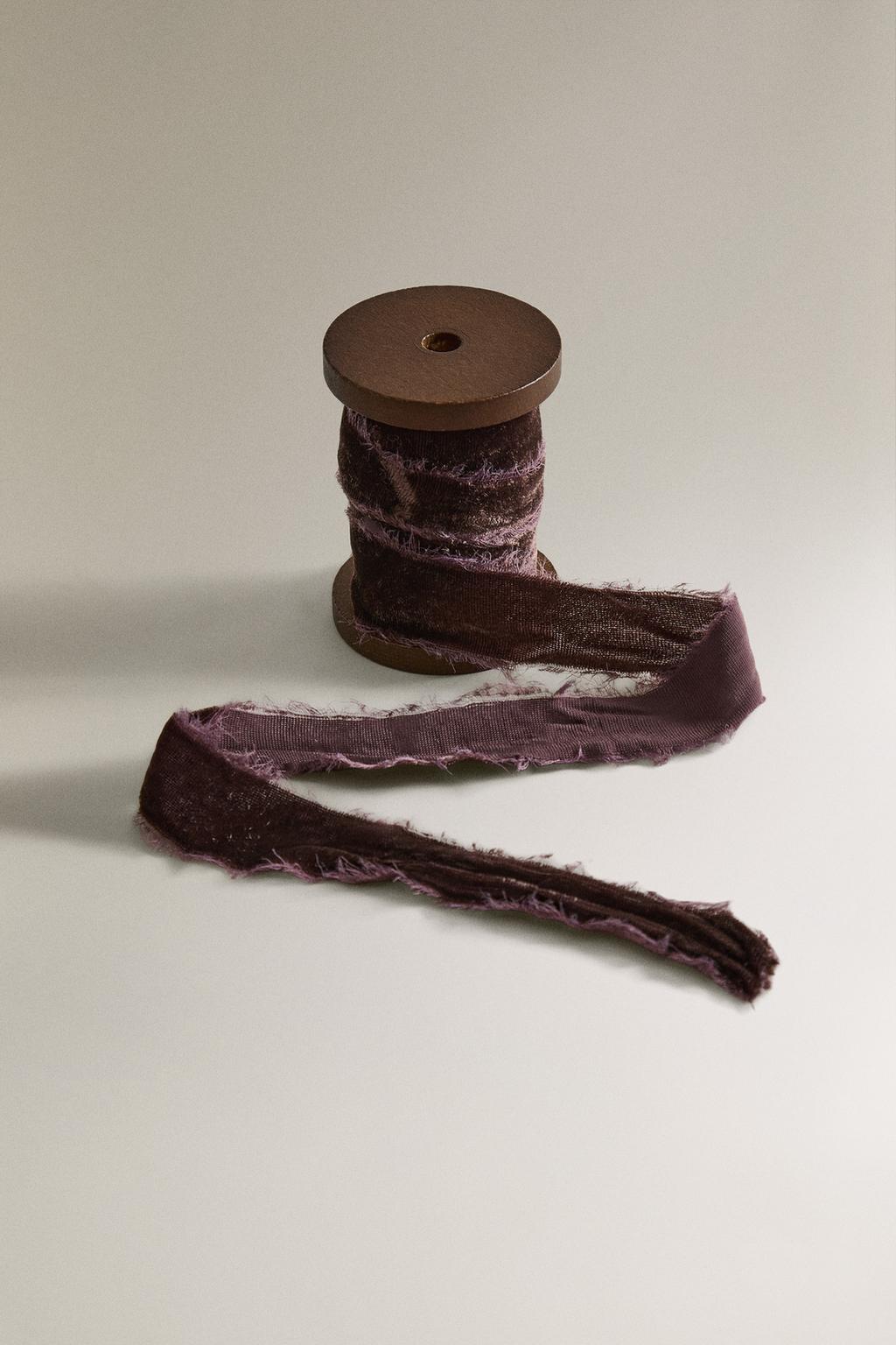 Ленточка из окрашенного бархата для упаковки подарков на рождество