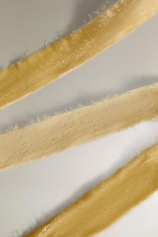 Лента из замши с просвечивающимися краями для упаковки подарков на рождество- Заказать в России