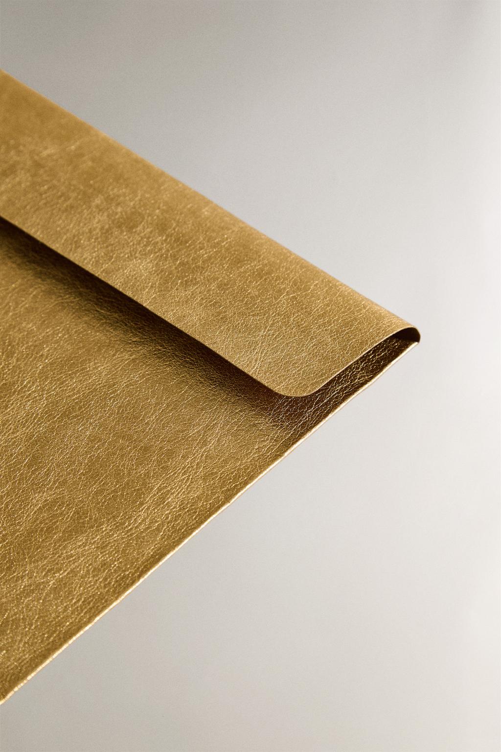 Золотая бумажная сумка для подарков на рождество