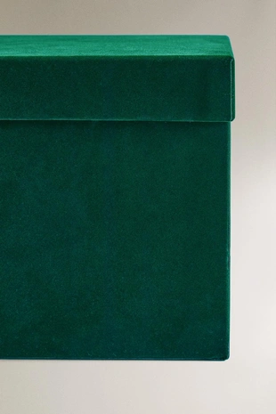 Зеленая бархатная квадратная новогодняя коробка- Заказать в России
