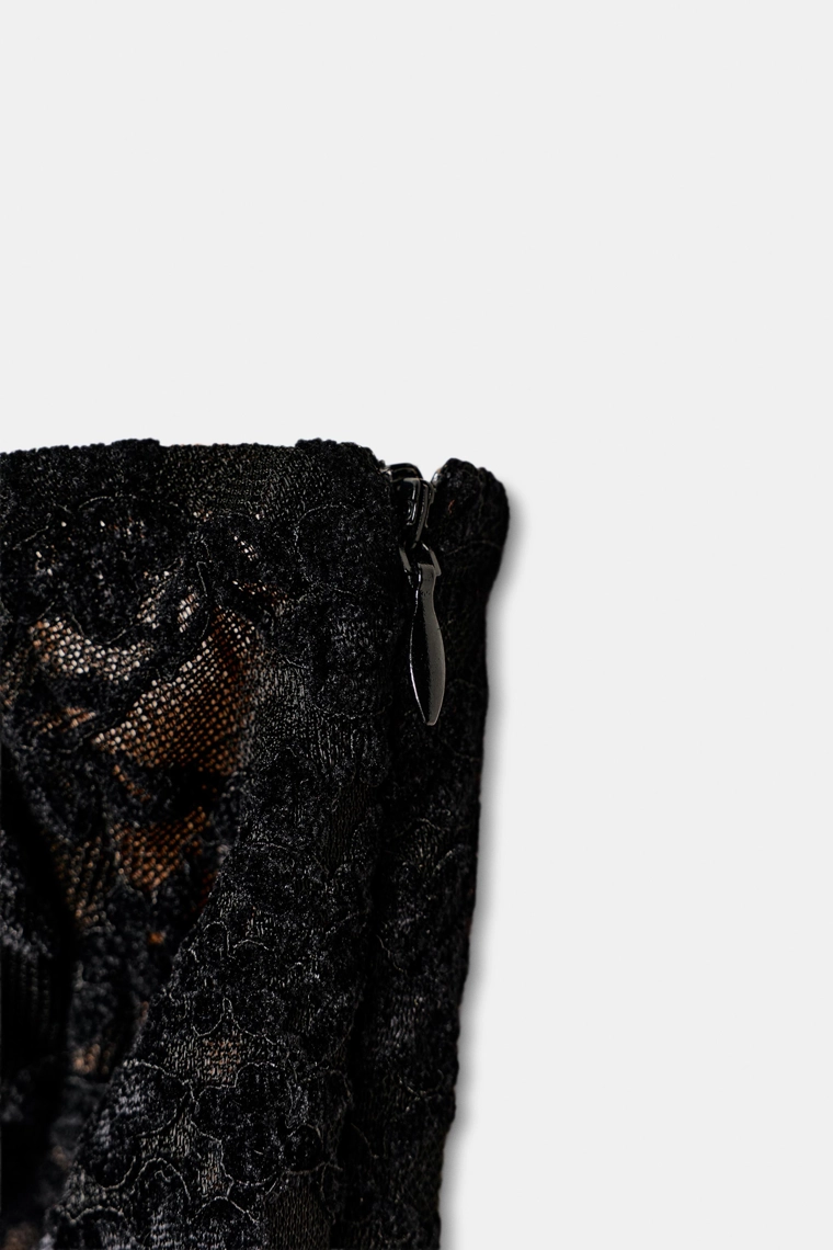 Корсет бархатное кружево