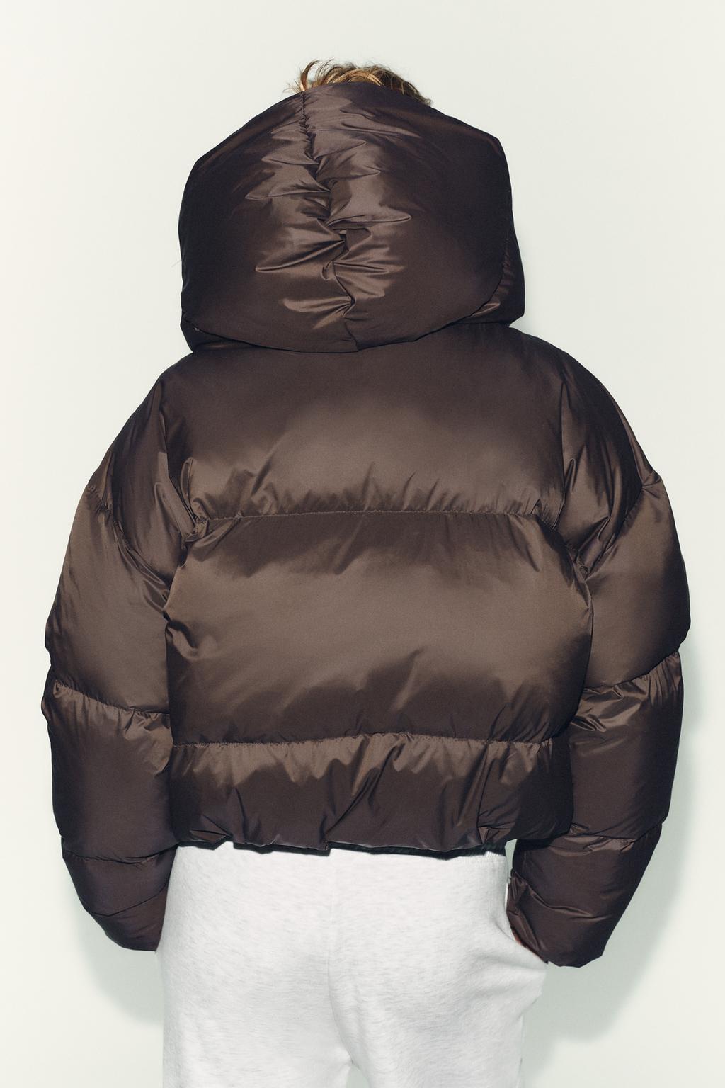 ВОДОНЕПРОНИЦАЕМЫЙ ВЕТРОЗАЩИТНЫЙ ПУХОВИК С КАПЮШОНОМ ИЗ ПЕРА И ПУХА