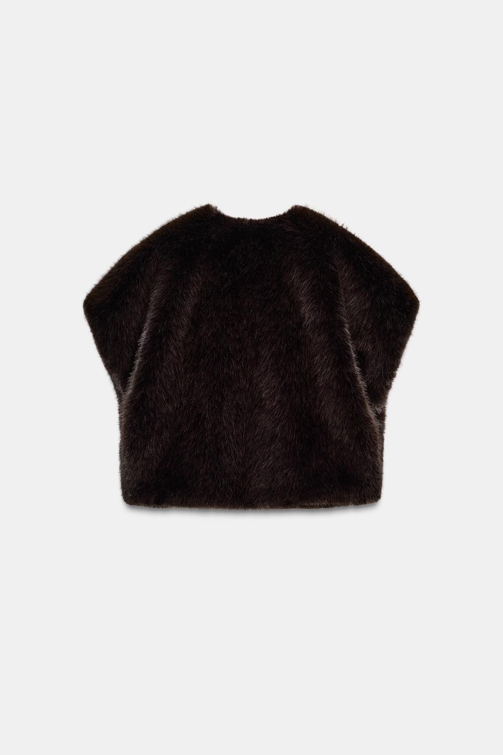 ЖИЛЕТ ИЗ ИСКУССТВЕННОГО МЕХА