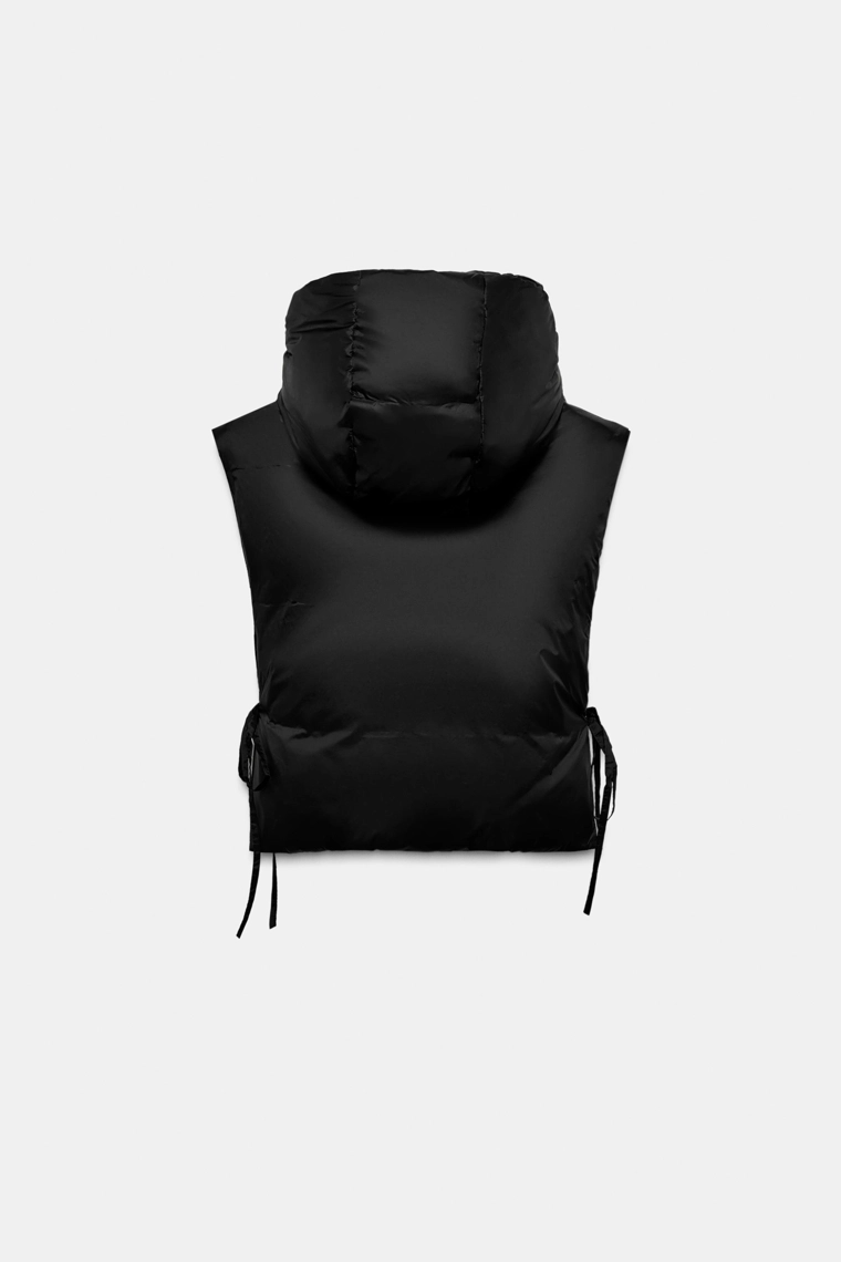 Пуховой жилет с завязками