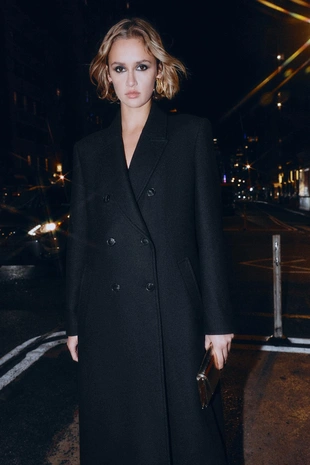 Длинное двубортное пальто- Заказать в России