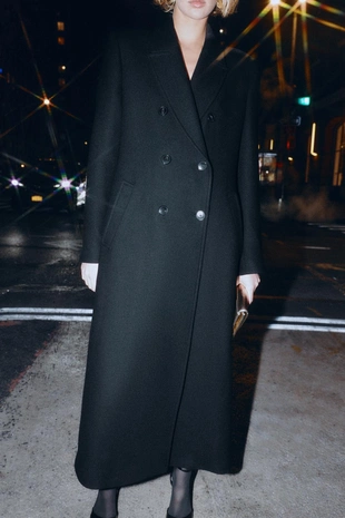 Длинное двубортное пальто- Заказать в России
