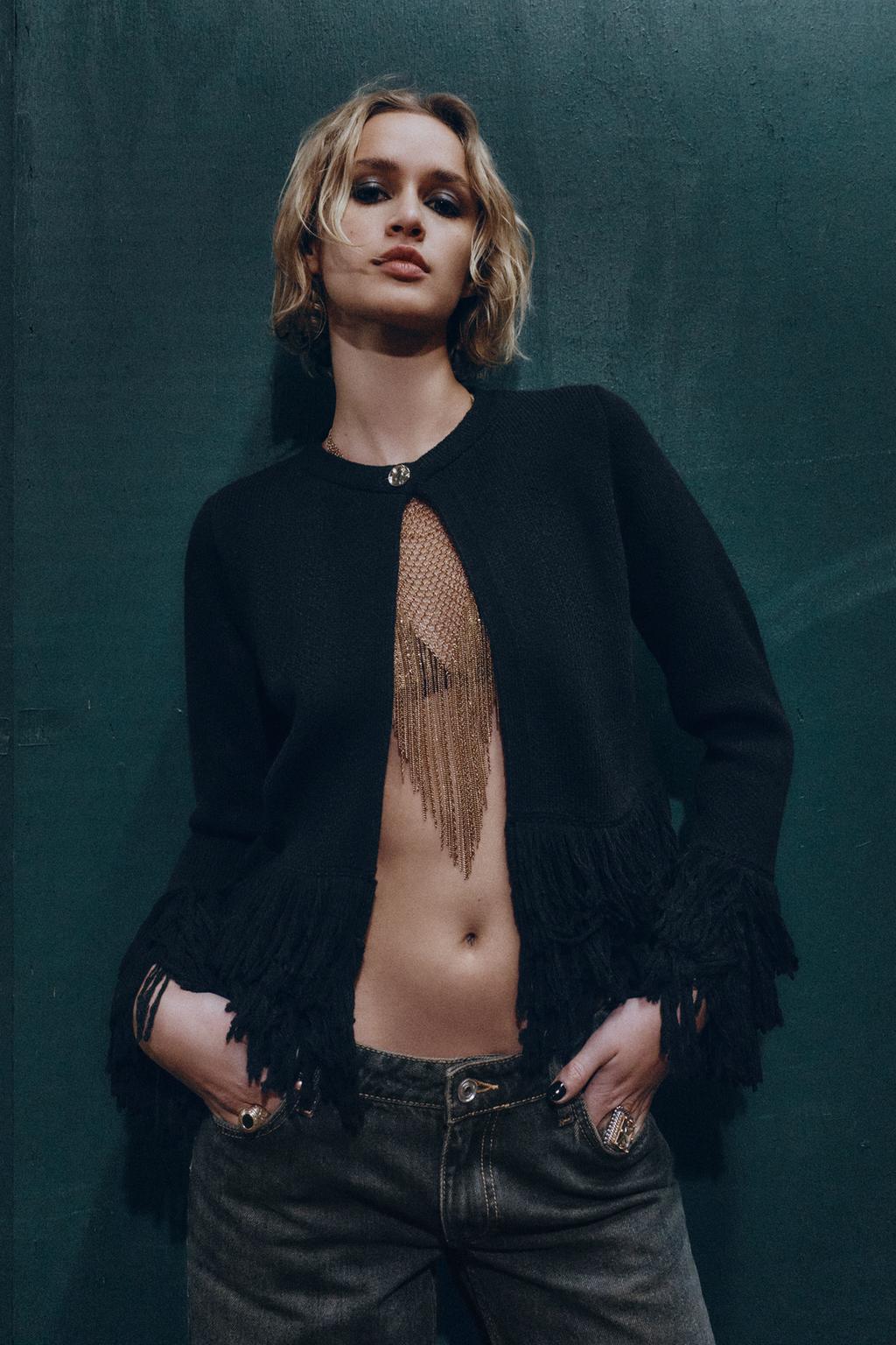 ВЯЗАНЫЙ КАРДИГАН С БАХРОМОЙ