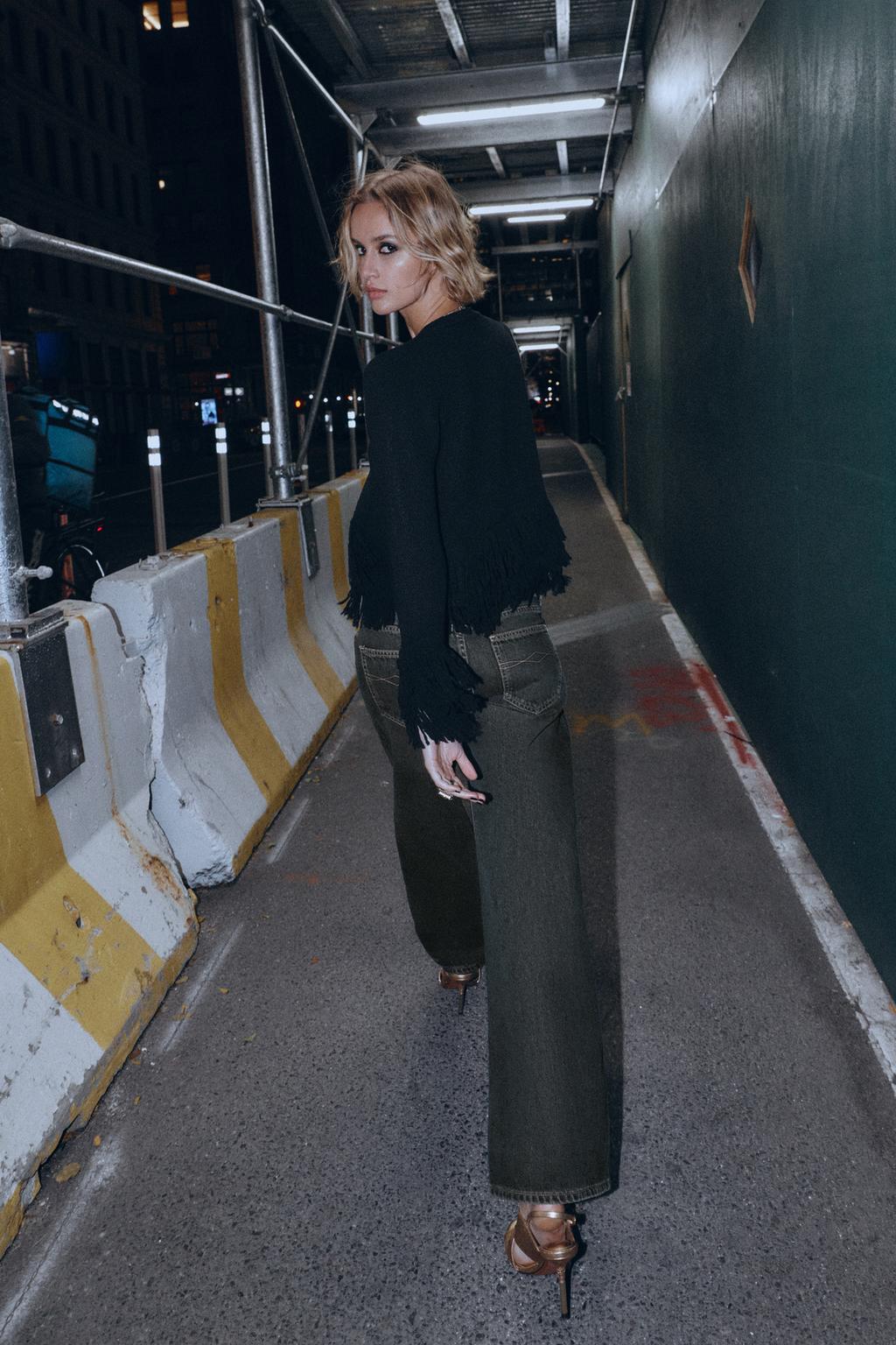 ВЯЗАНЫЙ КАРДИГАН С БАХРОМОЙ