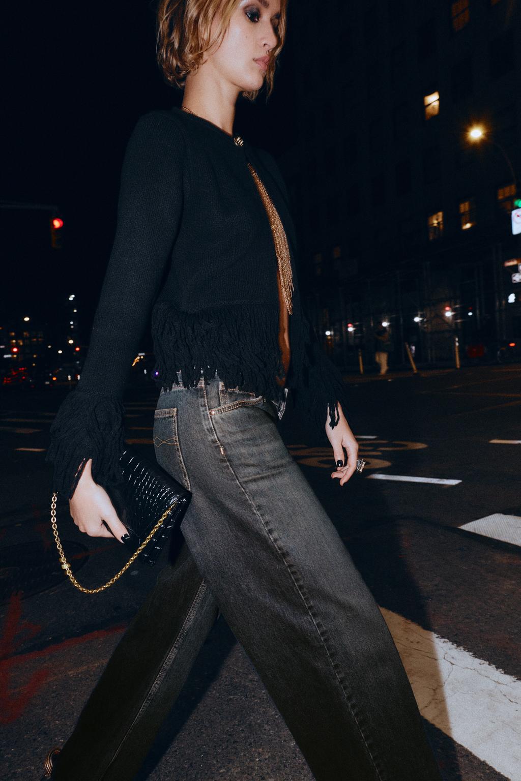 СУМКА С РЕЛЬЕФНЫМ УЗОРОМ И КЛАПАНОМ