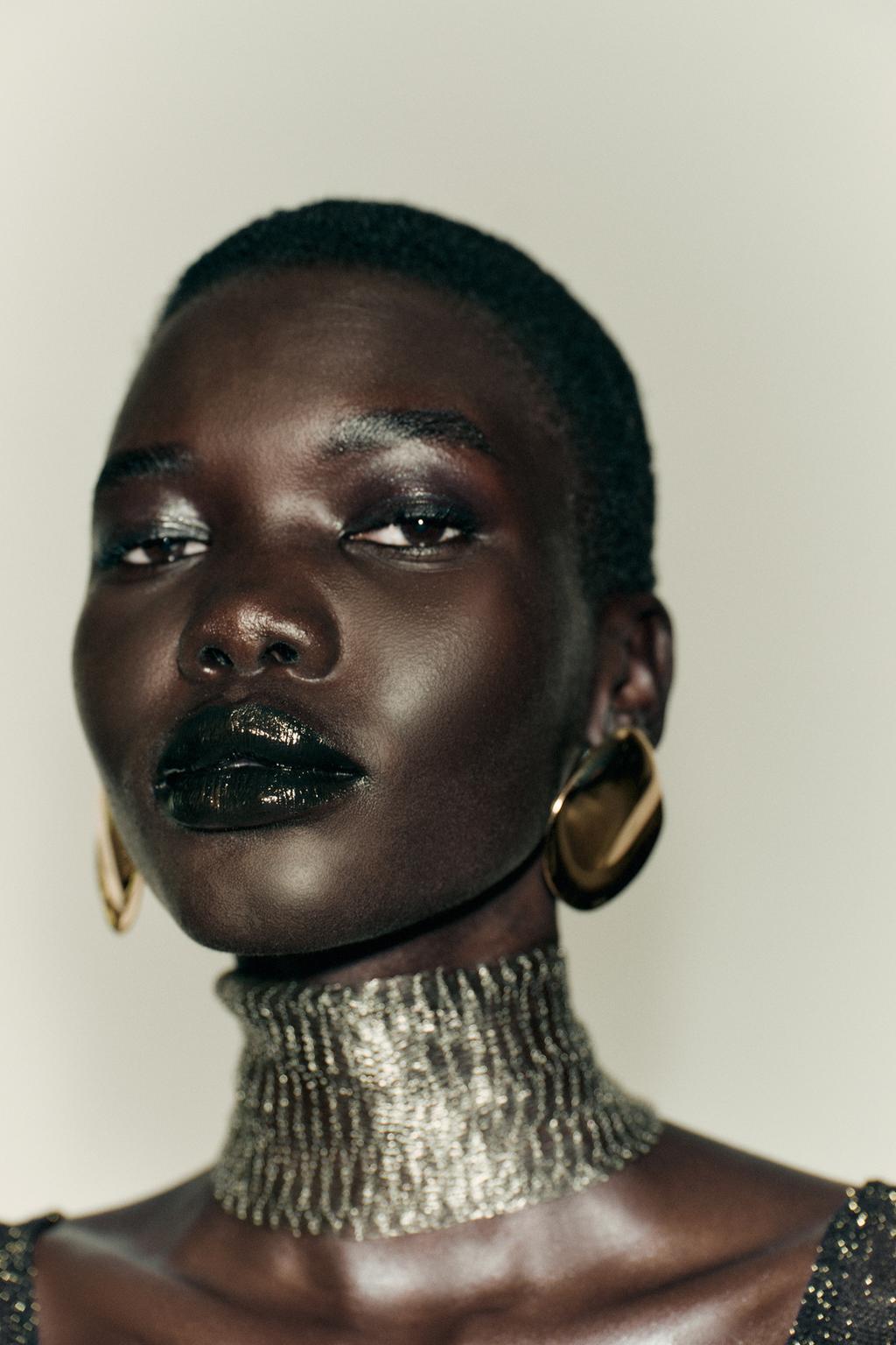 ТОП ИЗ МЕТАЛЛИЗИРОВАННОЙ НИТИ