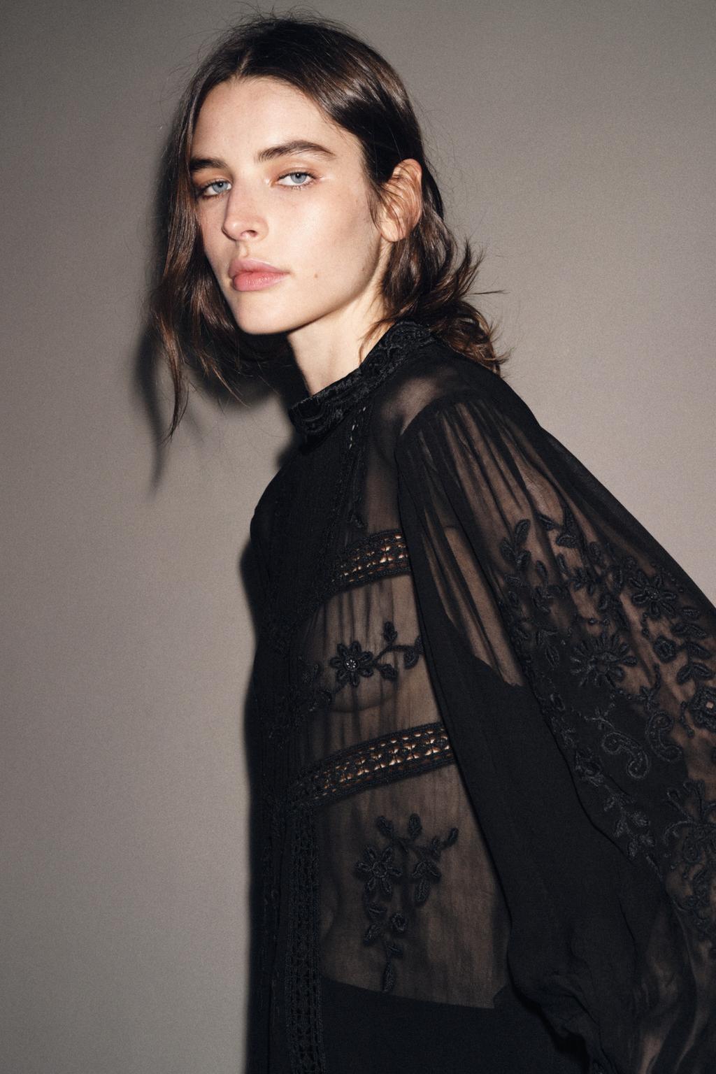 БЛУЗА С КРУЖЕВОМ ИЗ БАРХАТА — ZW COLLECTION