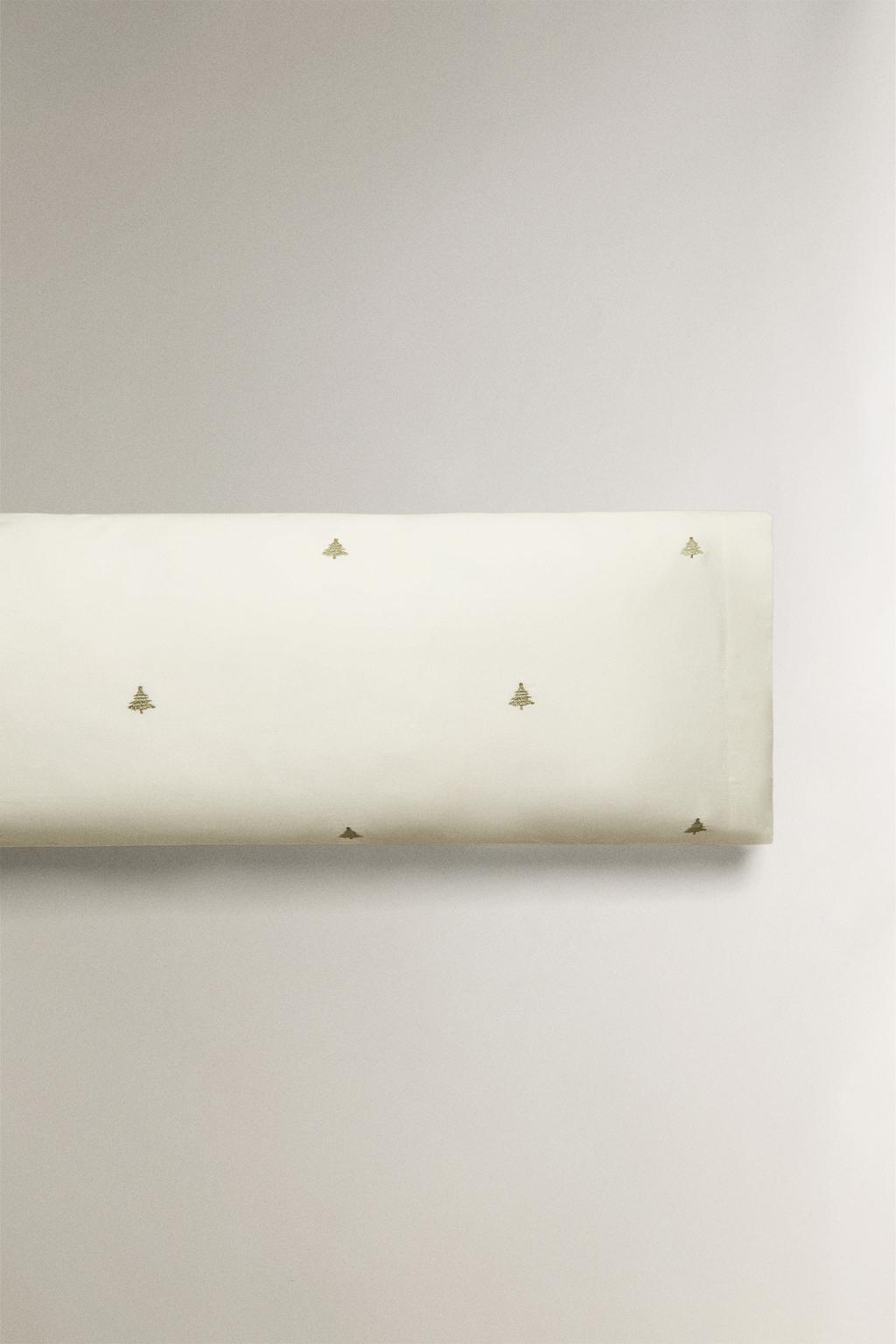 Наволочка из сатина с вышивкой рождество