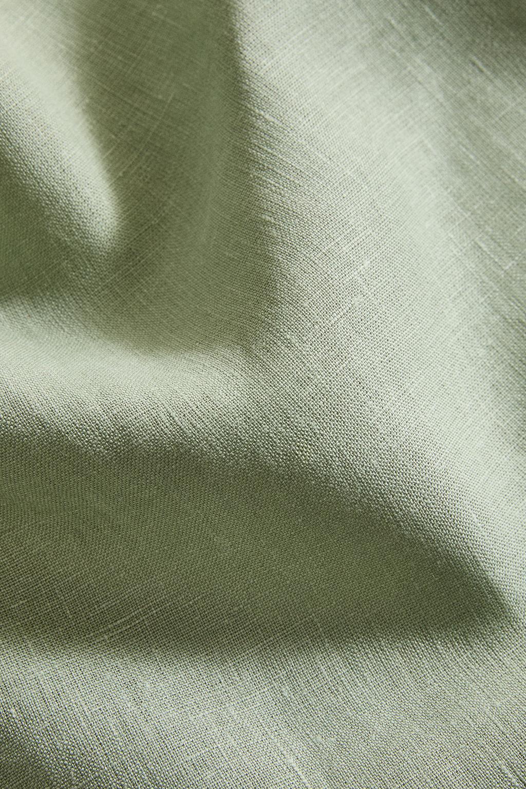 Льняная рождественская подставка с деталями из ниток