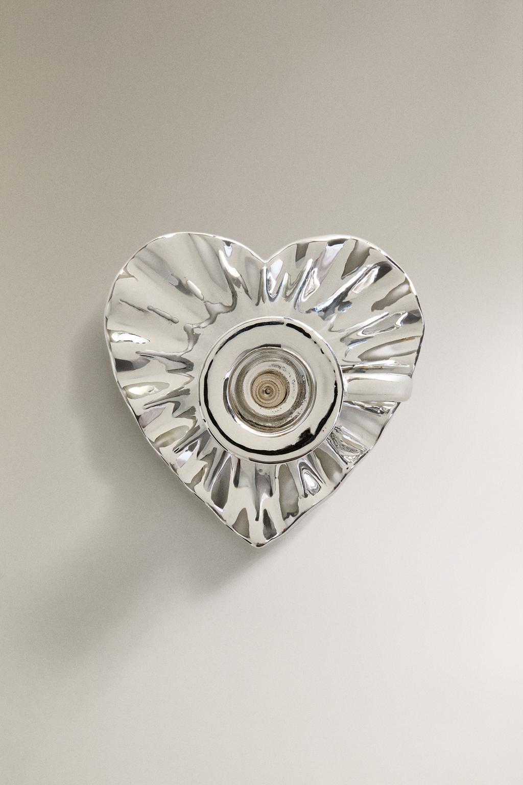 Порцеляновая рождественская подсвечник с деталями сердца