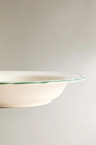 Тарелка суповая из фаянса с контрастным краем- Заказать в России