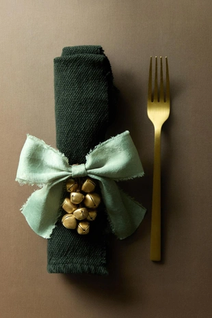 Набор рождественских кольц для салфеток с колокольчиками на санях (набор из 4 шт.)- Заказать в России