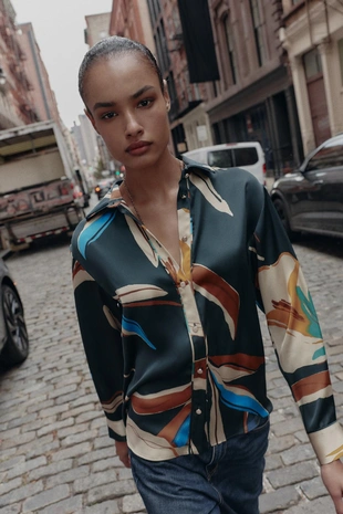 Рубашка струящегося кроя с принтом- Заказать в России