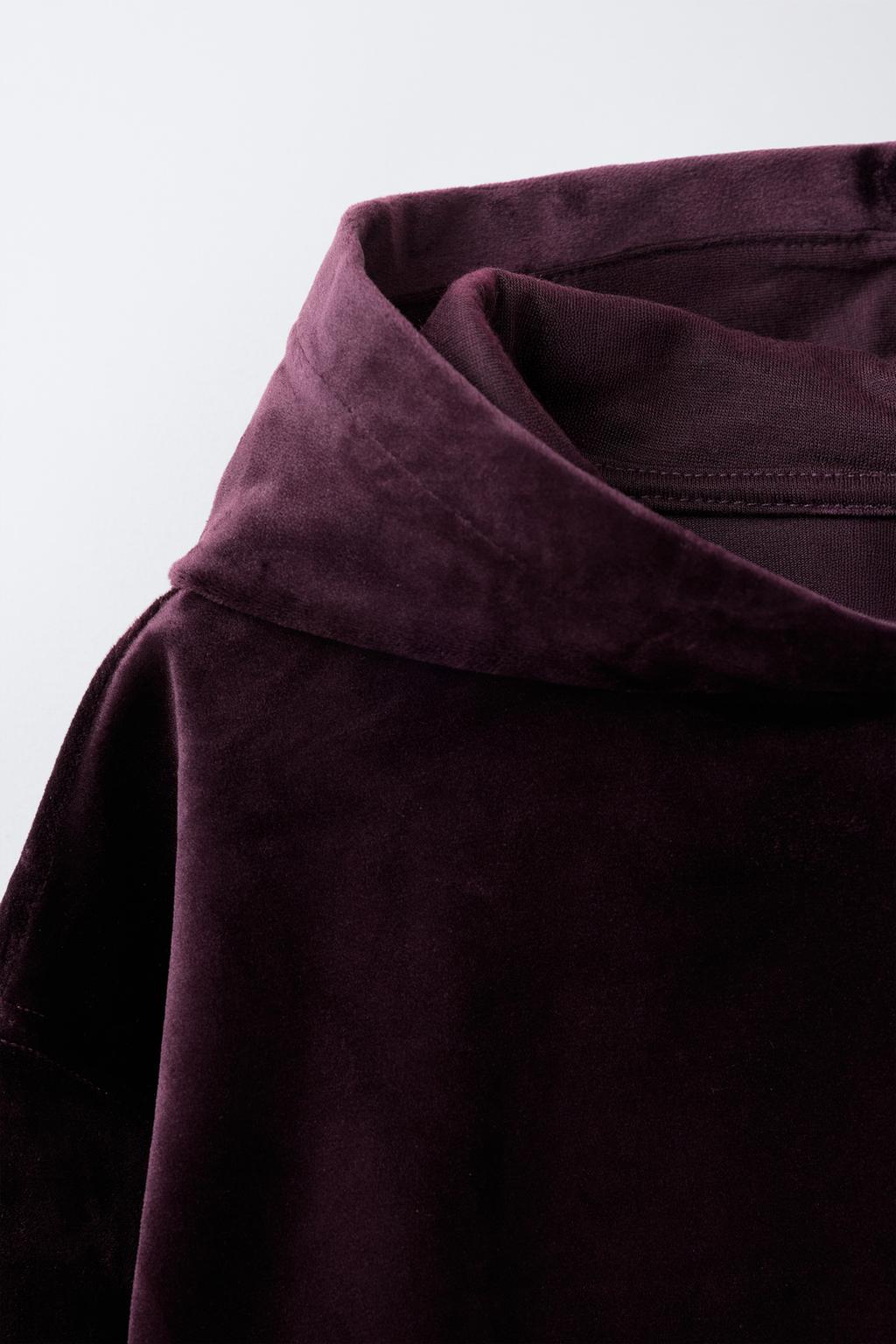 Костюм с худи и широкими брюками из велюра