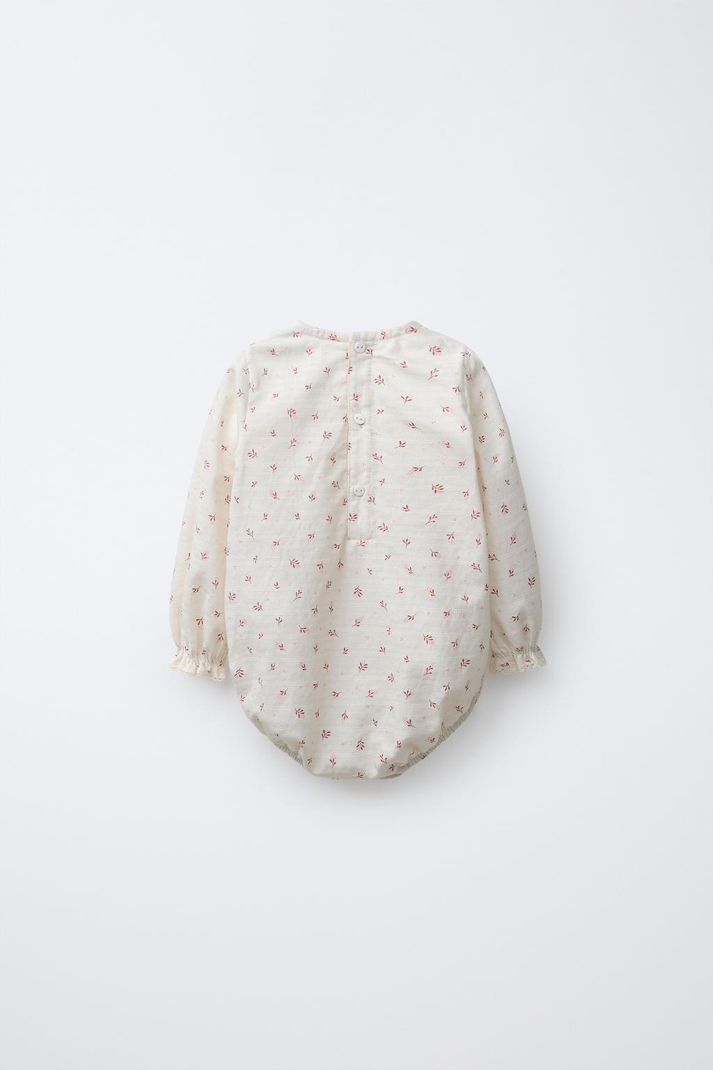 БОДИ С ЦВЕТОЧНЫМ КРУЖЕВОМ