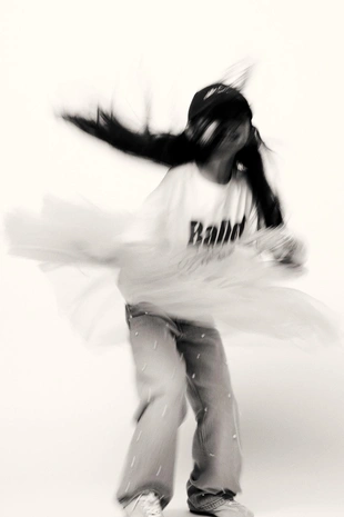 Джинсы WIDE LEG с жемчугом- Заказать в России