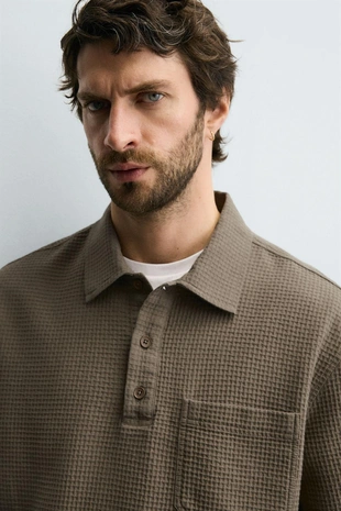 Поло с гофрированной фактурой- Заказать в России