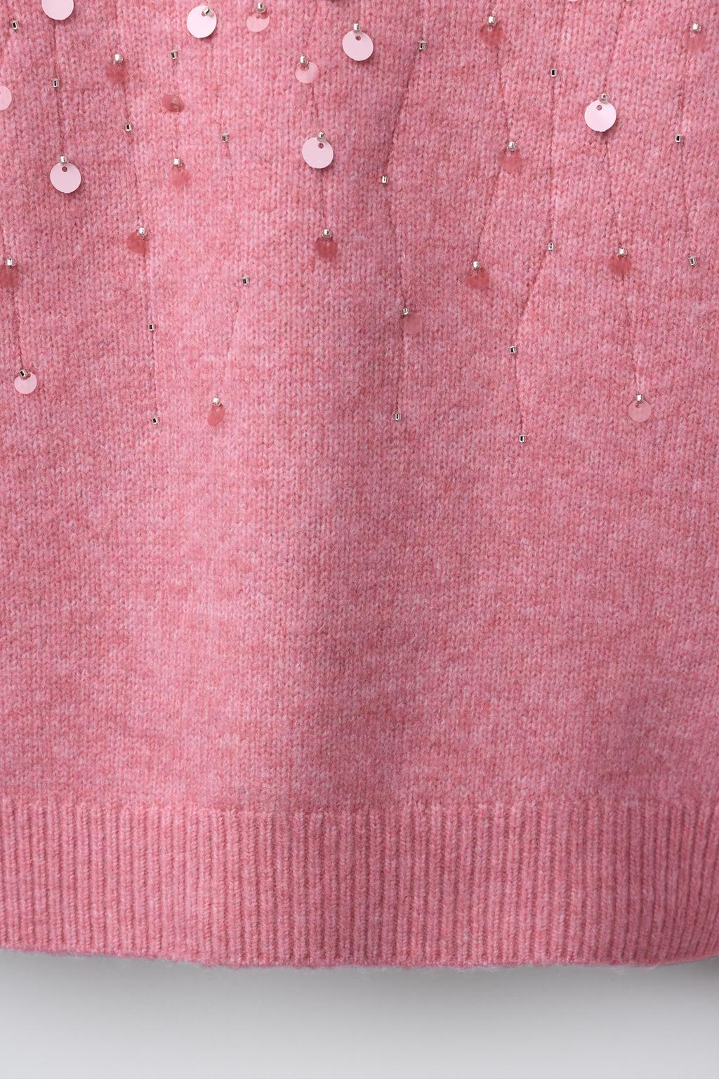 ВЯЗАНЫЙ СВИТЕР С ПАЙЕТКАМИ