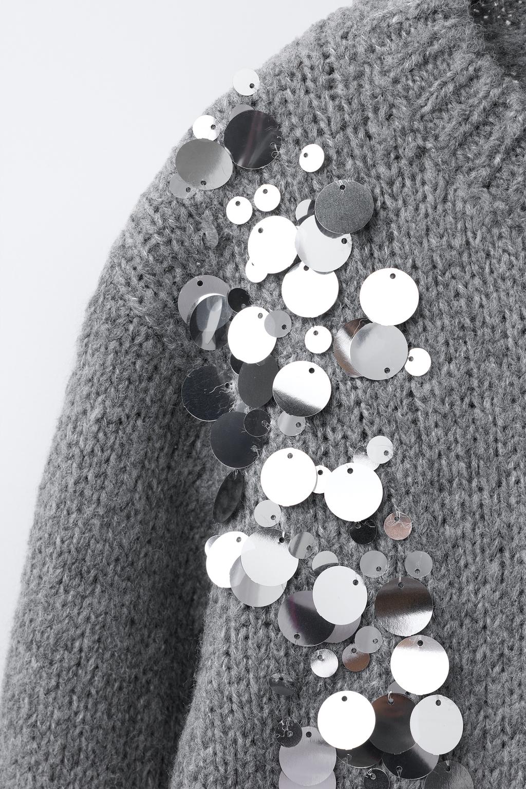 ТРИКОТАЖНЫЙ СВИТЕР С ПАЙЕТКАМИ