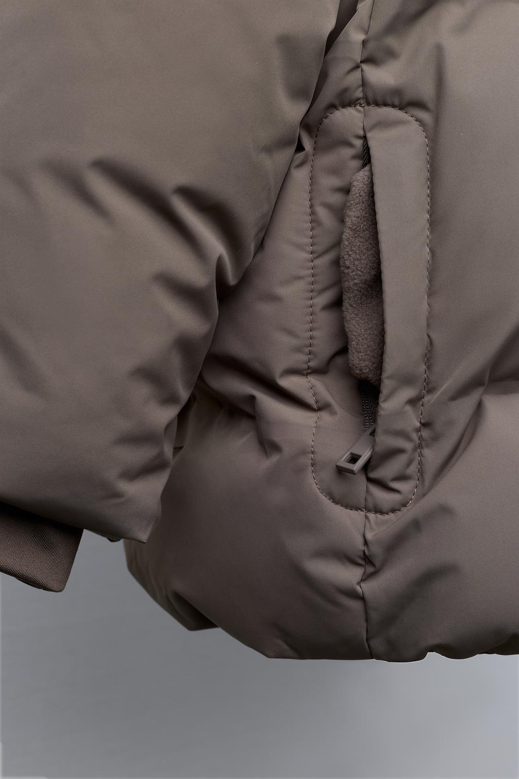 УТЕПЛЕННОЕ ПАЛЬТО С КАПЮШОНОМ WATER REPELLENT