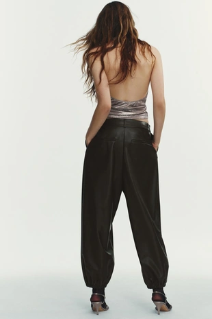 Брюки-джоггеры со складками- Заказать в России